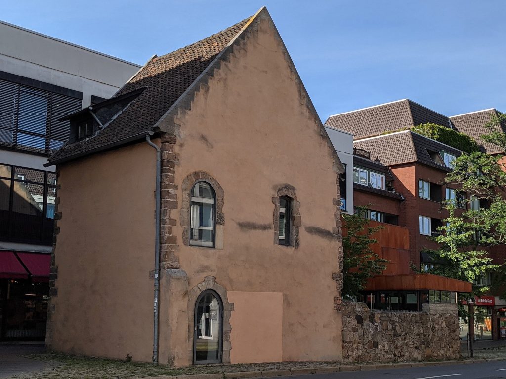 Kemenate Hagenbrücke von Süden