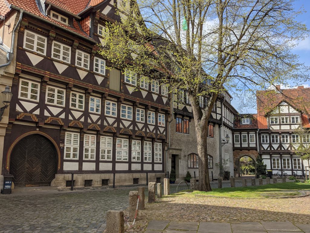 Hinter der Magnikirche 1
