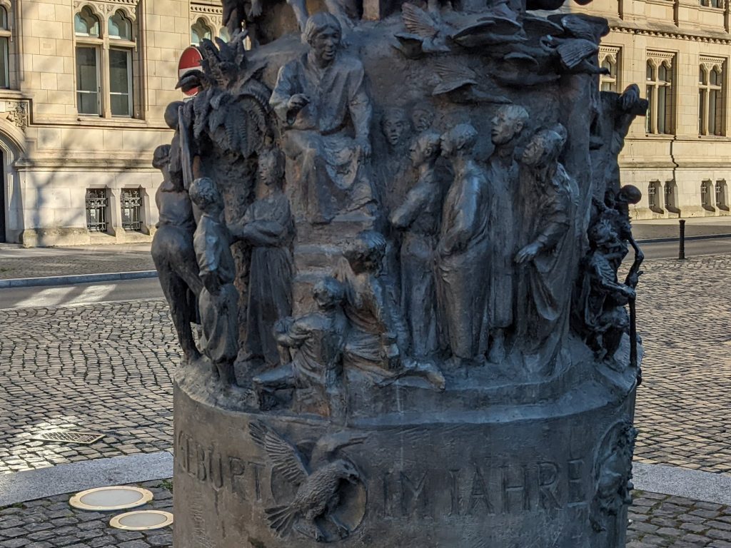 Säule Christentum 2