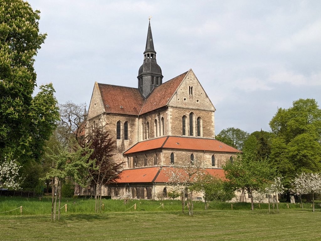 Klosterkirche Riddgshausen: von Osten
