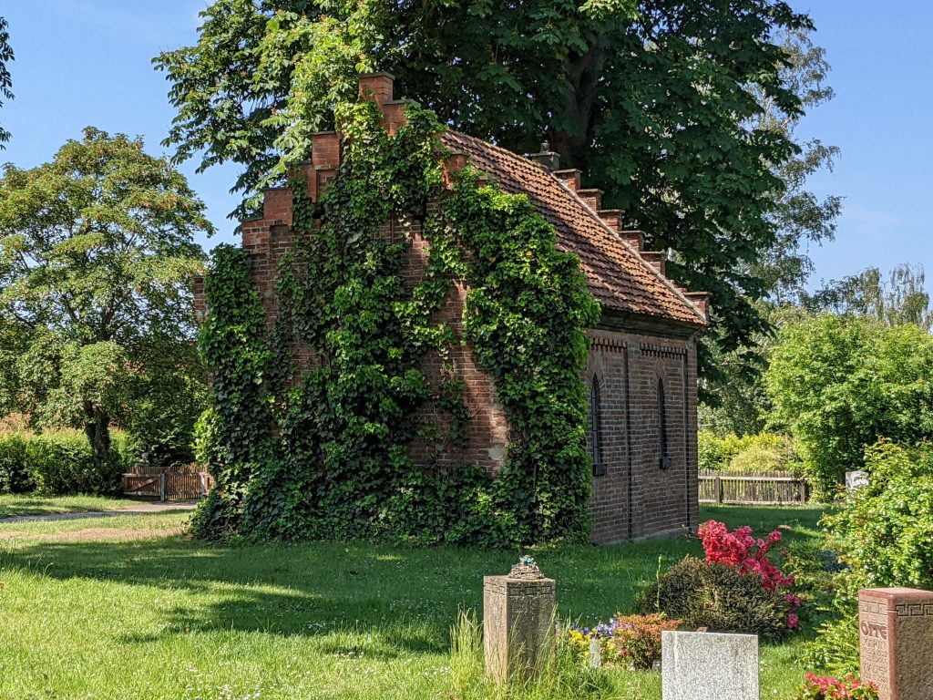 Kapelle auf Friedhof Ölper