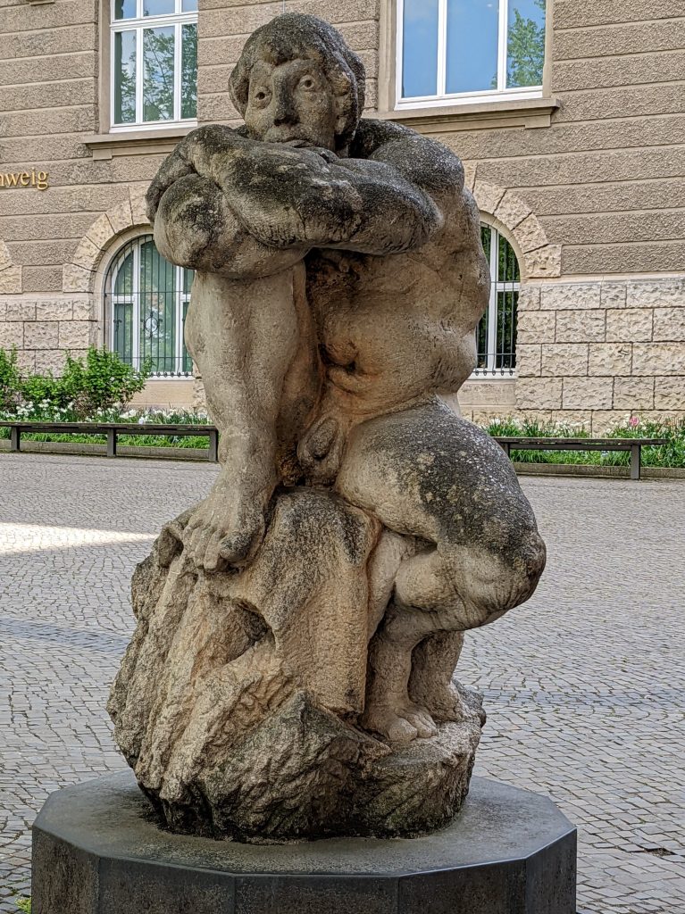 Skulptur "Die große Verweigerung"