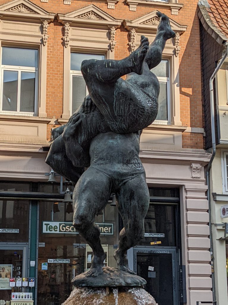 Skulptur Ringerbrunnen
