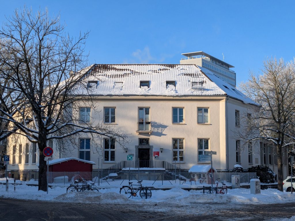 Fallersleber-Tor-Wall 10