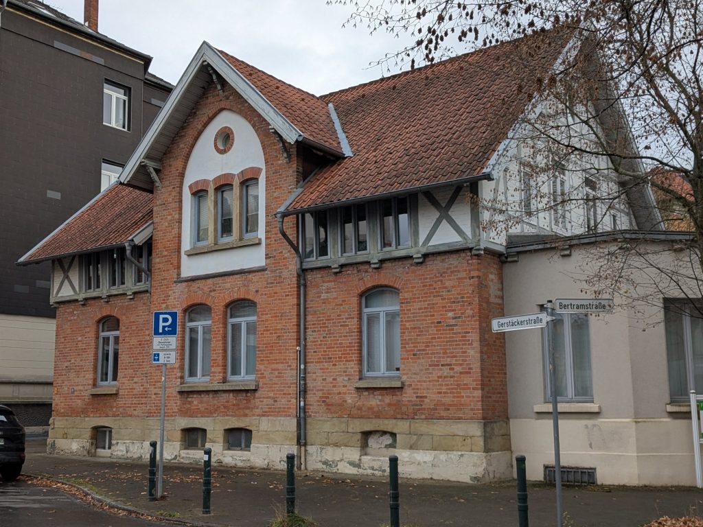 Bertramstraße 27